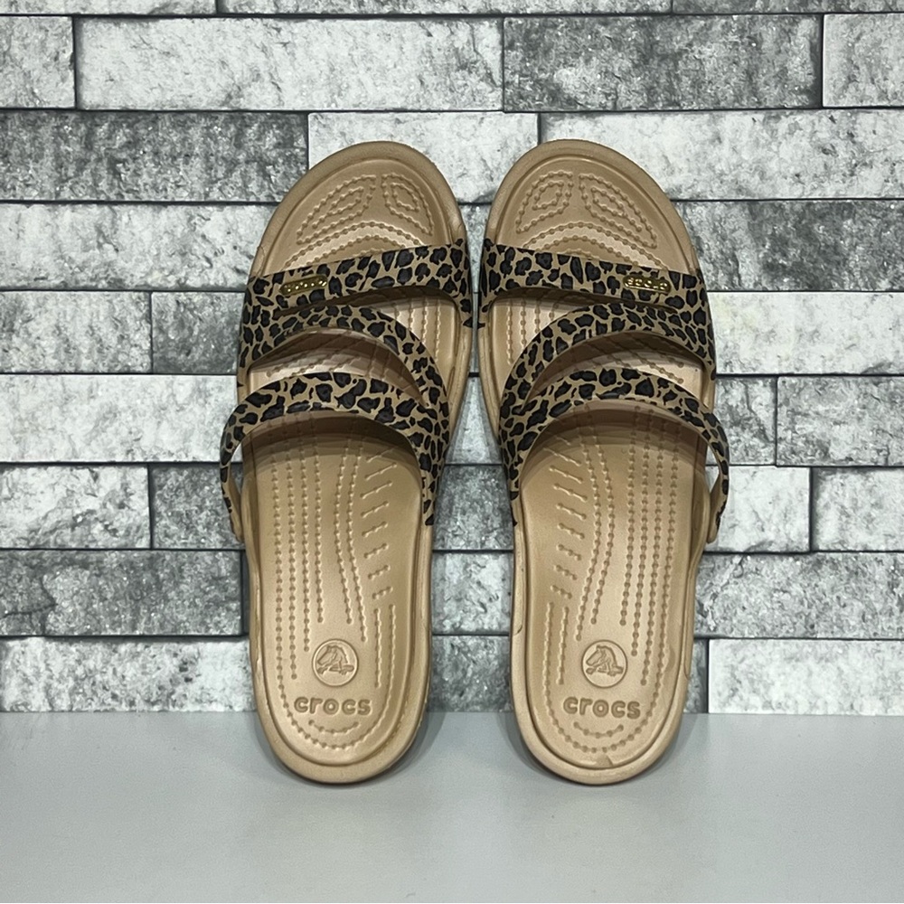 Crocs Womens 9 Leopard Print Women's Wedge Sandals - Picture 6 of 7